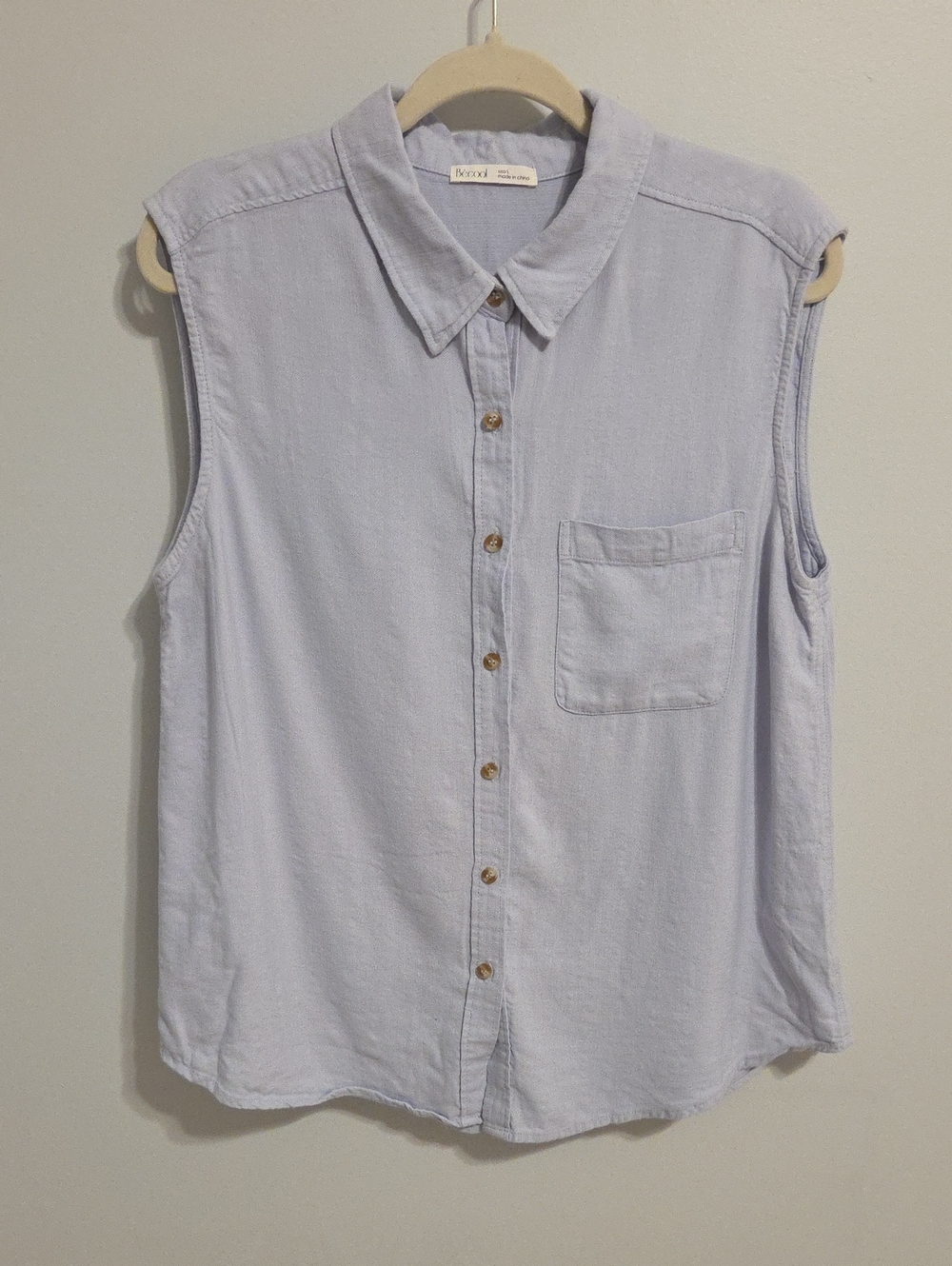 Sleeveless Button-Down Shirt - Light Blue